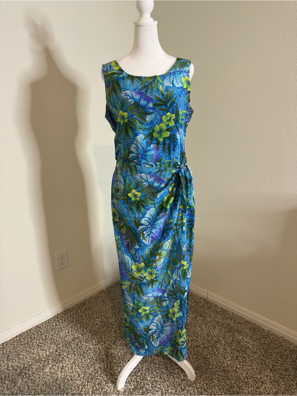 Robbie Bee Blue & Green Tropical Maxi Dress